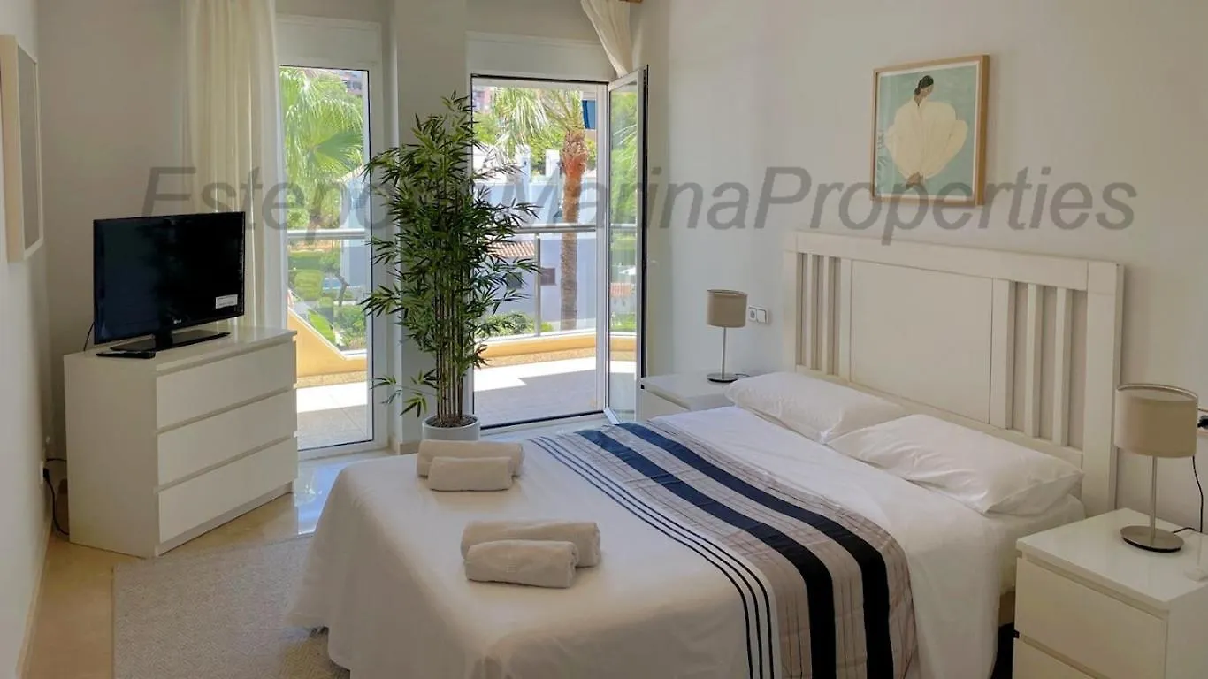 Apartment Emp 15, Large Beachside Apartment, El Coral, Estepona