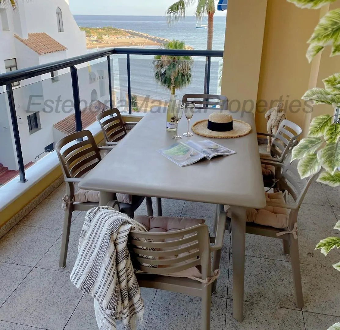 Apartment Emp 15, Large Beachside Apartment, El Coral, Estepona